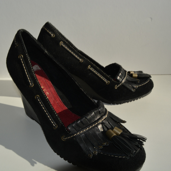 Aerosoles Black Suede Tassel Wedgies Size 6.5M - Picture 3 of 5